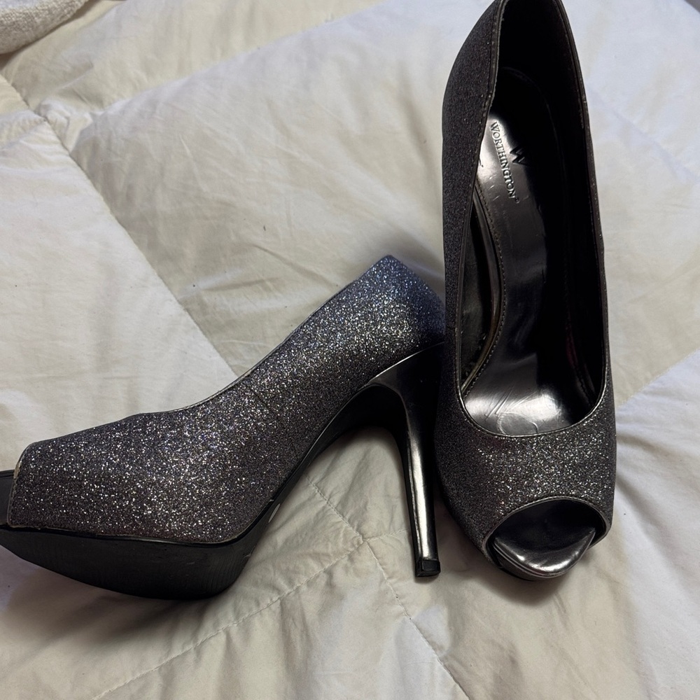 Jessica Simpson Silver Glitter Peep-Toe Heels